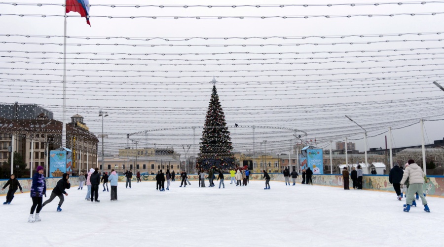 Губернский каток в Туле открыл новый зимний сезон