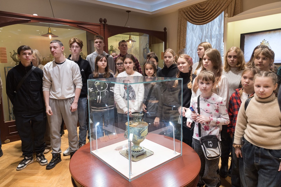 Дмитрий Миляев встретился с детьми из Горловки