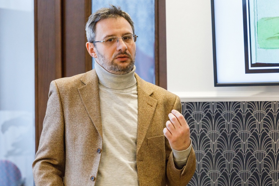 История в эполетах