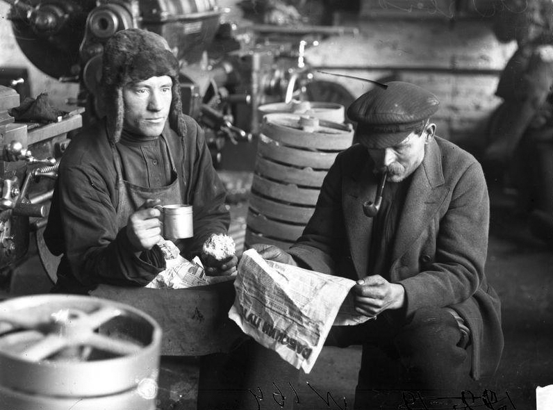 Два приятеля.