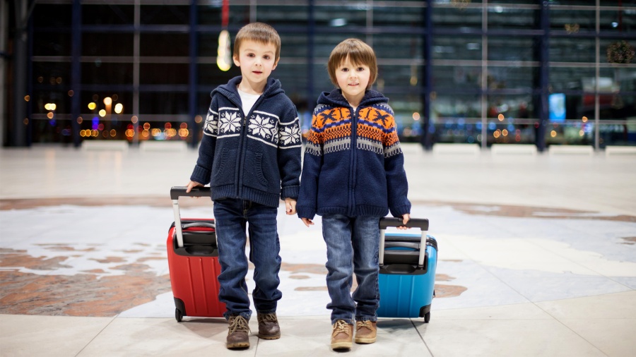 В путь с отпрыском — паспорта в руки!