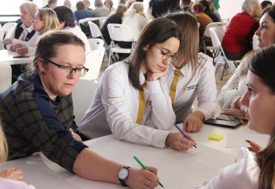 Воспитатели собрались на слёт