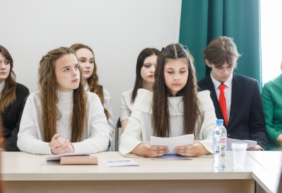 Юные мыслители в Ясной Поляне.