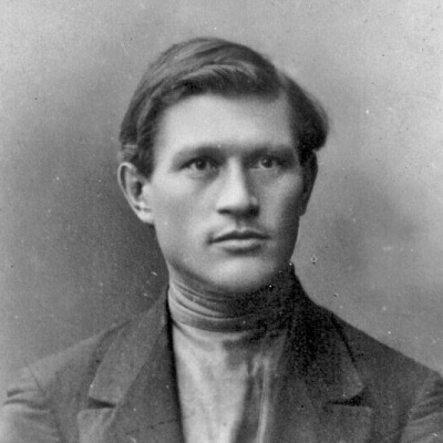 Макс Смирнов