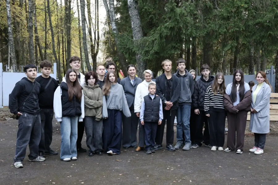 В Алексине молодёжь взялась за парк.