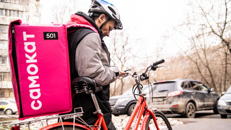 Холодильник, мармелад и загадочный чёрный ролл