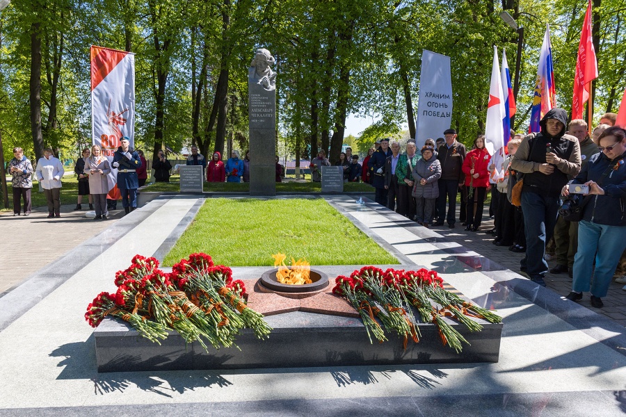 В Чекалине и Куркино вновь зажжены Вечные огни