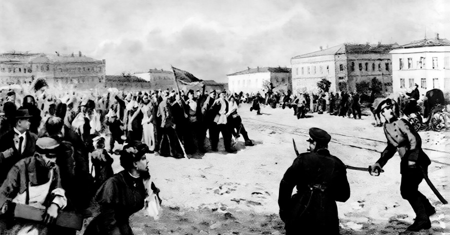 Первая рабочая демонстрация в Туле.