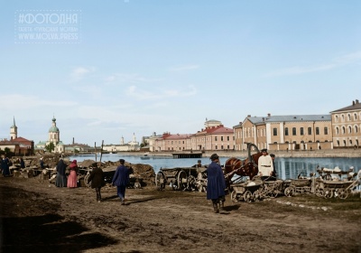 Тула. Базар за Кремлем на набережной реки Упы. Неизвестный фотограф. Сентябрь 1890 г.